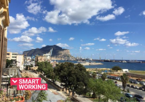 Amazing Sea View in Historic Building in Downtown by Wonderful Italy Palermo